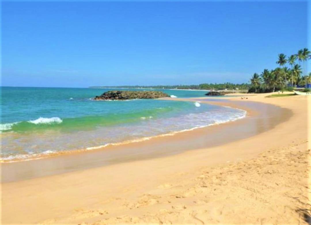 Sea Shell Villa Hikkaduwa 2 Separate Cabanas Ocean Front Villa Exterior foto